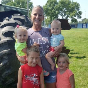 Meet your Posher, Pam